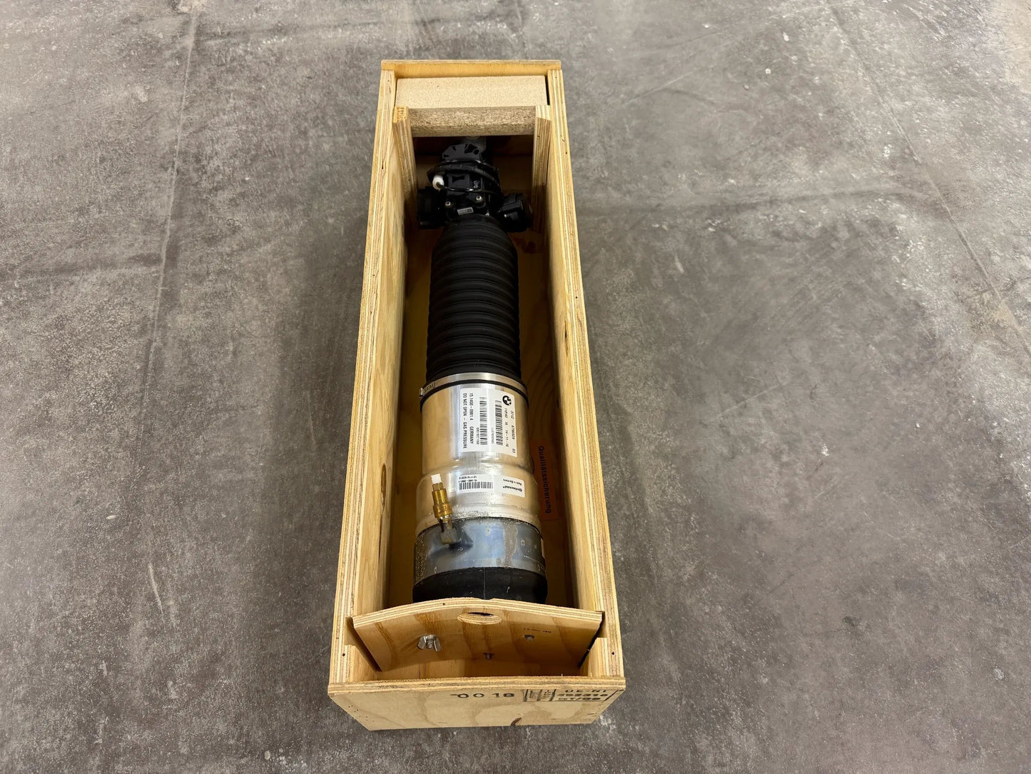 Original BMW 7er F02/F04 Luftfederbein hinten links 6796929 37126796929 NEU