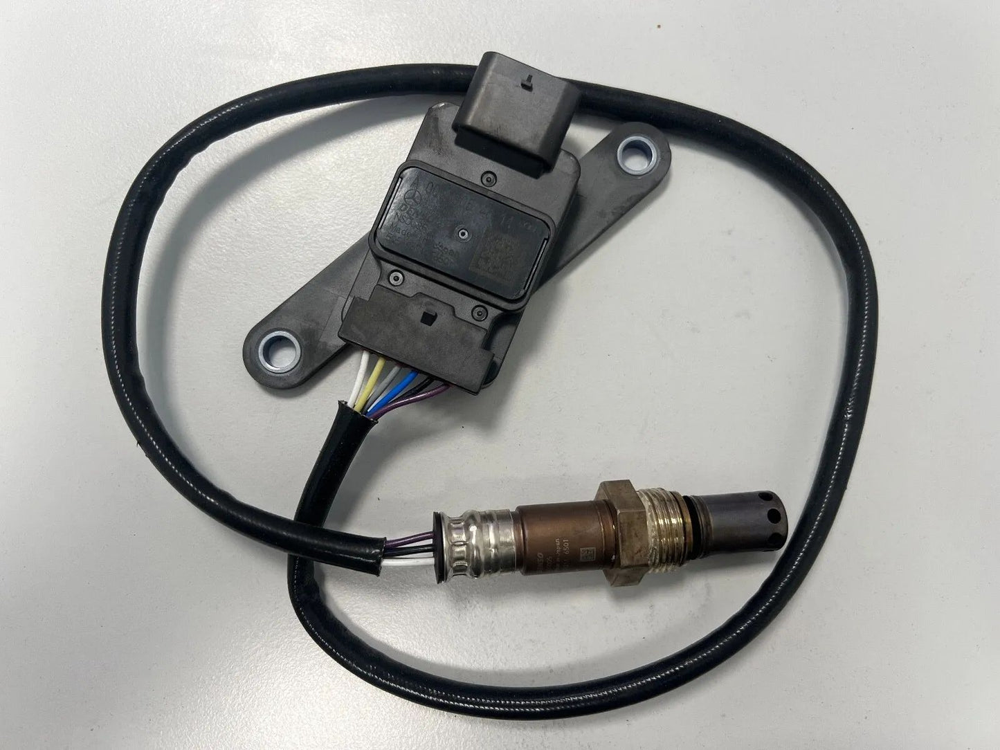 Mercedes NOX Sensor Lambdasonde C E Sprinter Vito W206 W213 A0009054614 OM654