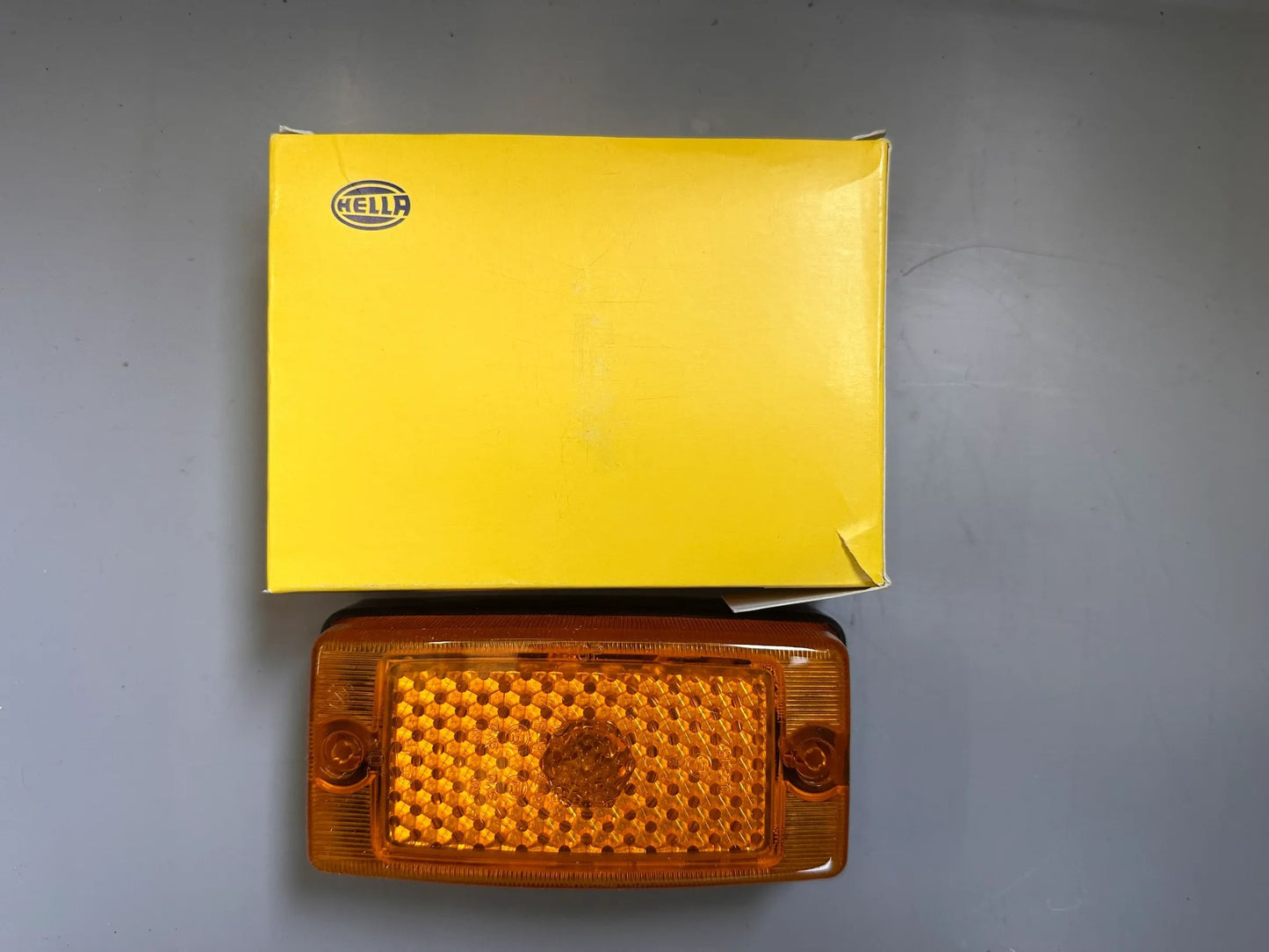 Original Hella Seitenmarkierungsleuchte 2PS 004 361-001 NEU