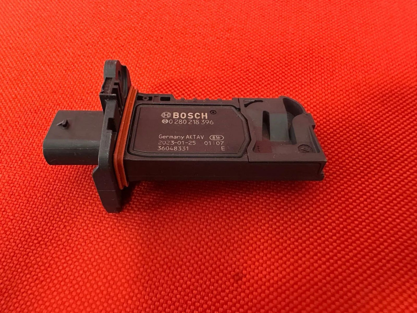 ORIGINAL BOSCH Luftmassenmesser 0280218396 NEU