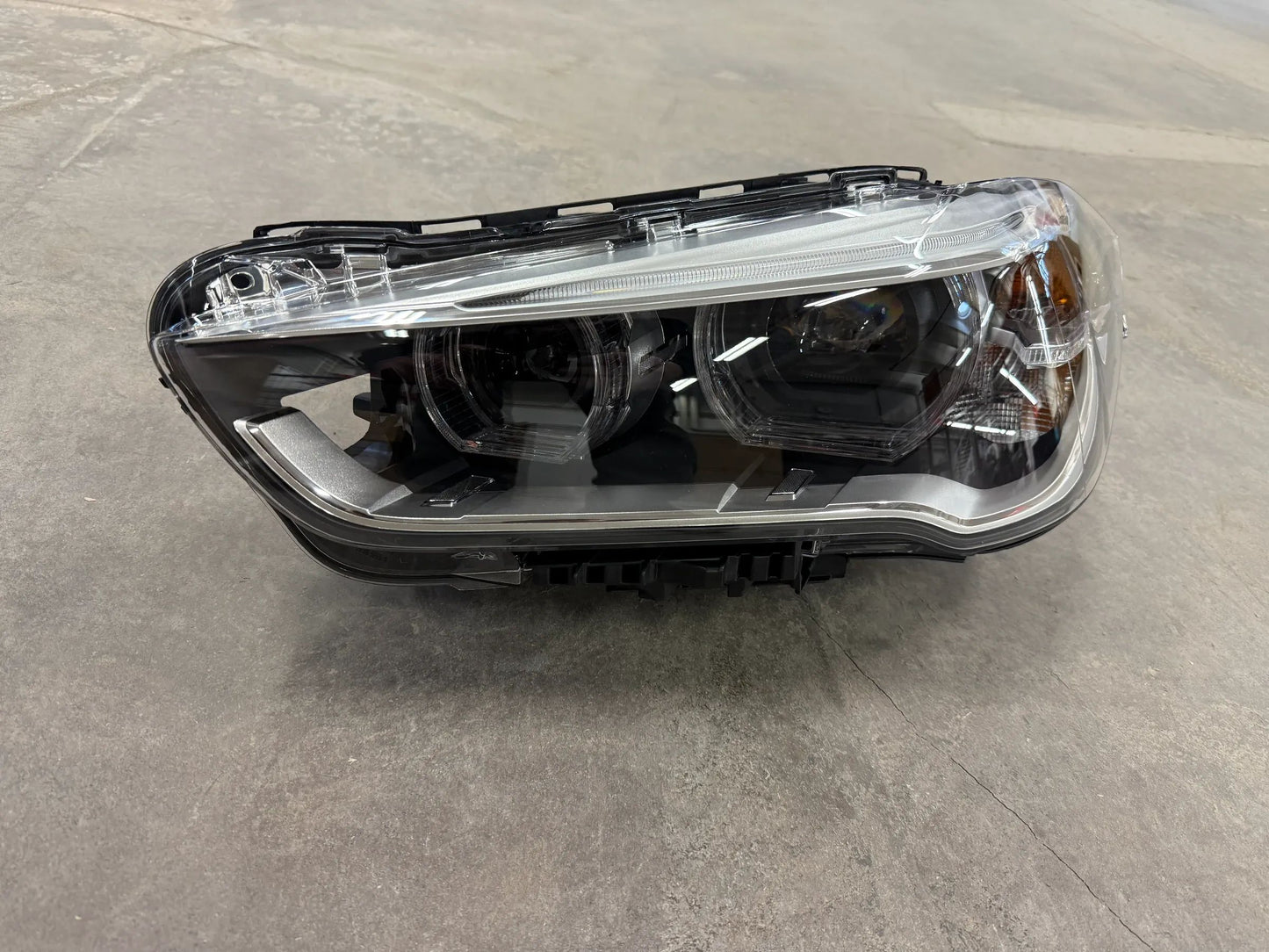 Original BMW X1 F48 Scheinwerfer LED links 7193707 NEU
