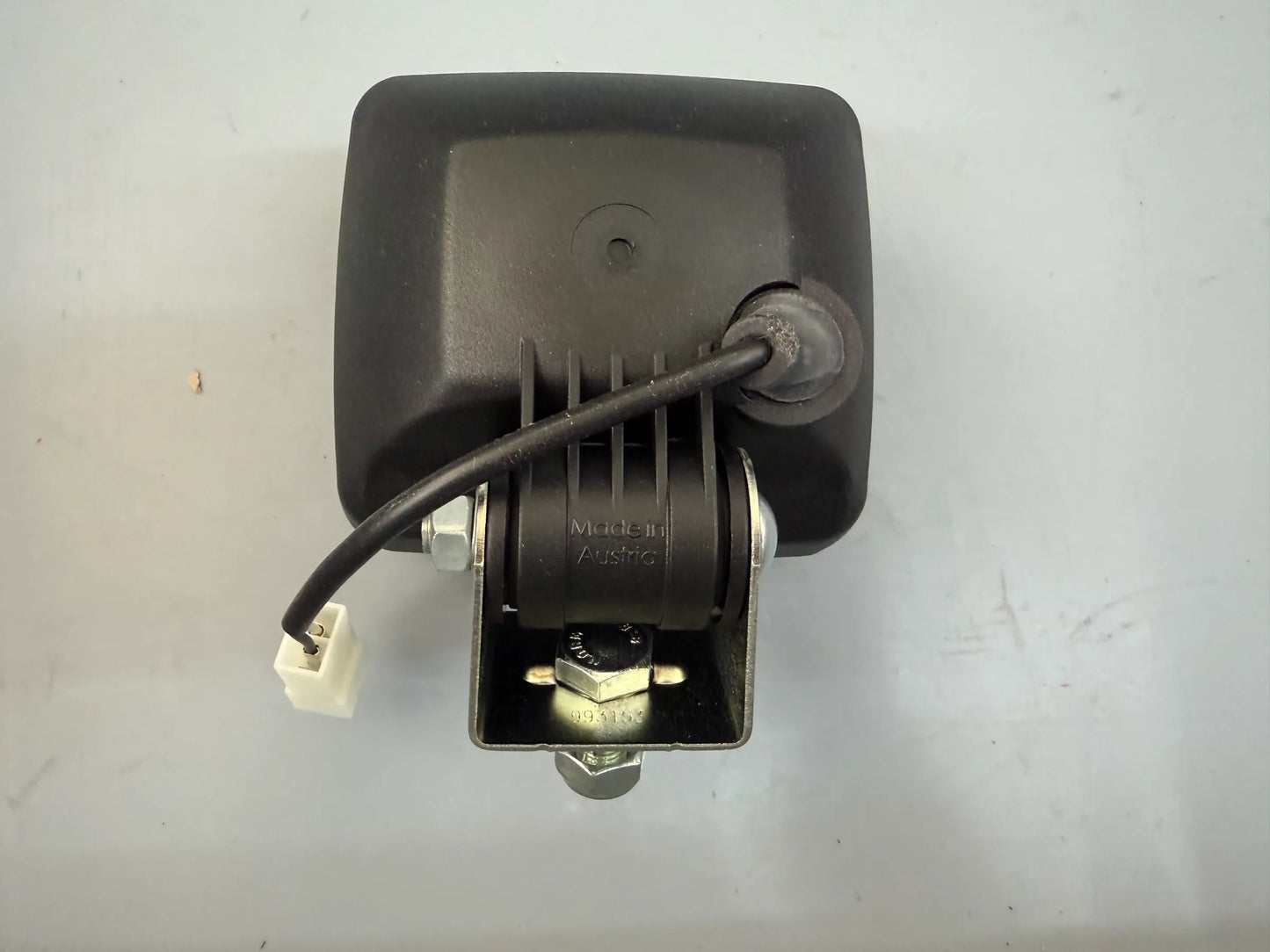 Original Hella Rückfahrscheinwerfer 2ZR 997 506-391 NEU
