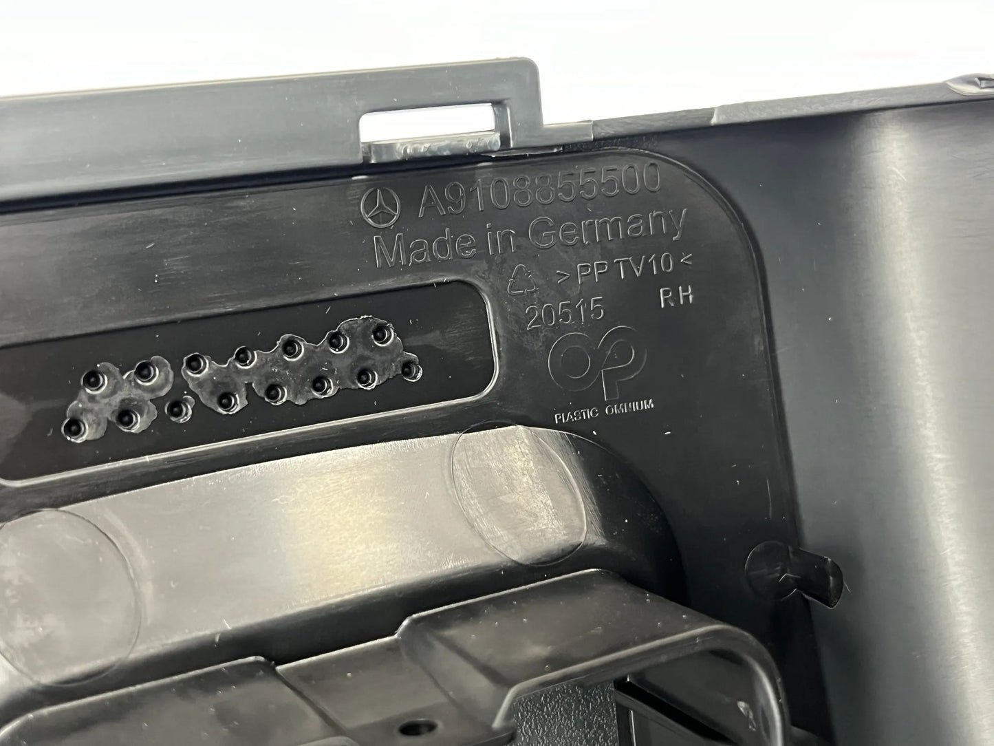 ORIGINAL Mercedes Benz Sprinter Stoßstangenecke rechts hinten A9108801900 NEU