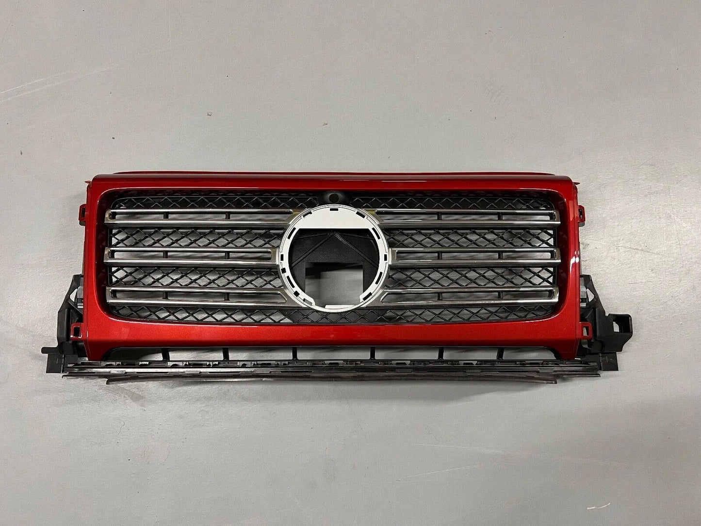 ORIGINAL Mercedes Benz G-Klasse W463 Kühlerverkleidung A4638880400/A4638880300