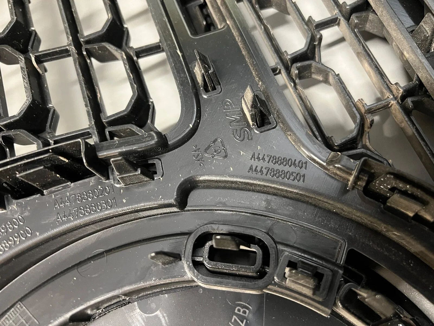 ORIGINAL Mercedes Benz V-Klasse FACELIFT NEW MODELL W447 Stoßstange vorne NEU