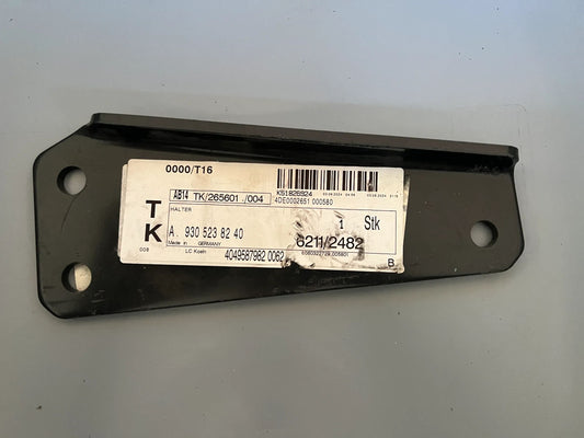 Original Mercedes-Benz Halter A9305238240 NEU