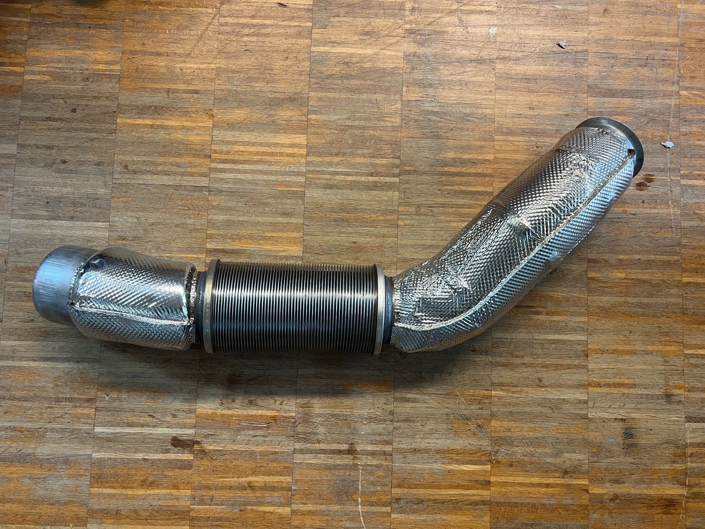 Original Mercedes-Benz Abgasrohr A9604924059 NEU