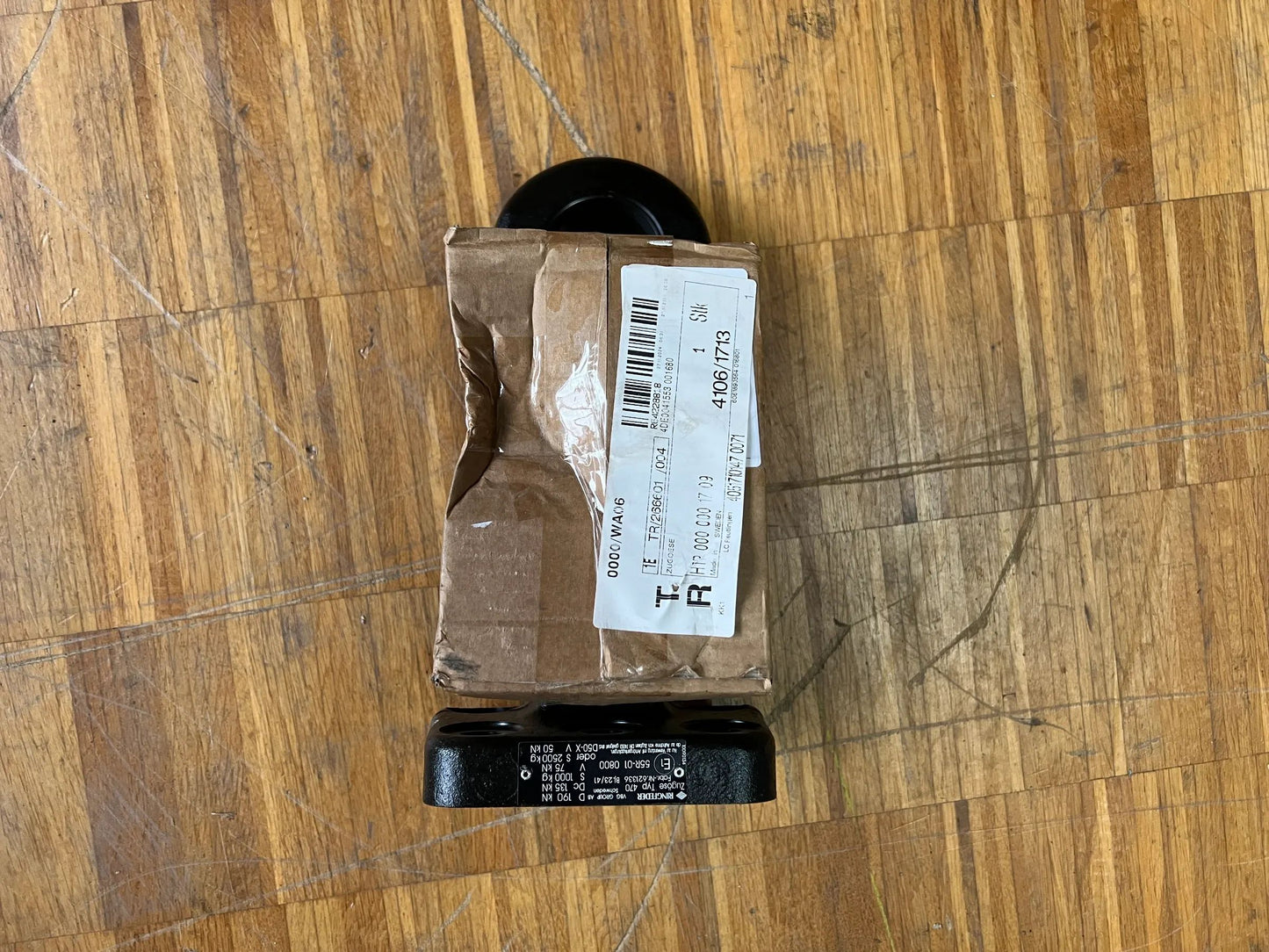 ORIGINAL Ringfeder Zugöse TYP 470 50 mm Flanschzugöse 8-Loch Befestigung NEU