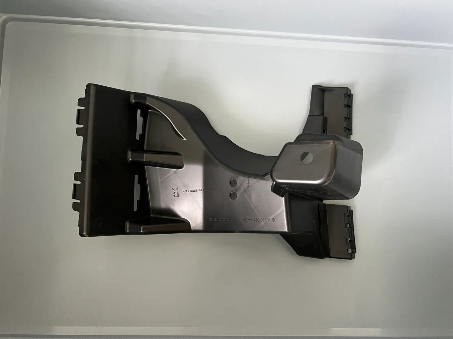 Original Mercedes-Benz EQC N293 Stoßfängerhalter Unten rechts A2938854400 NEU