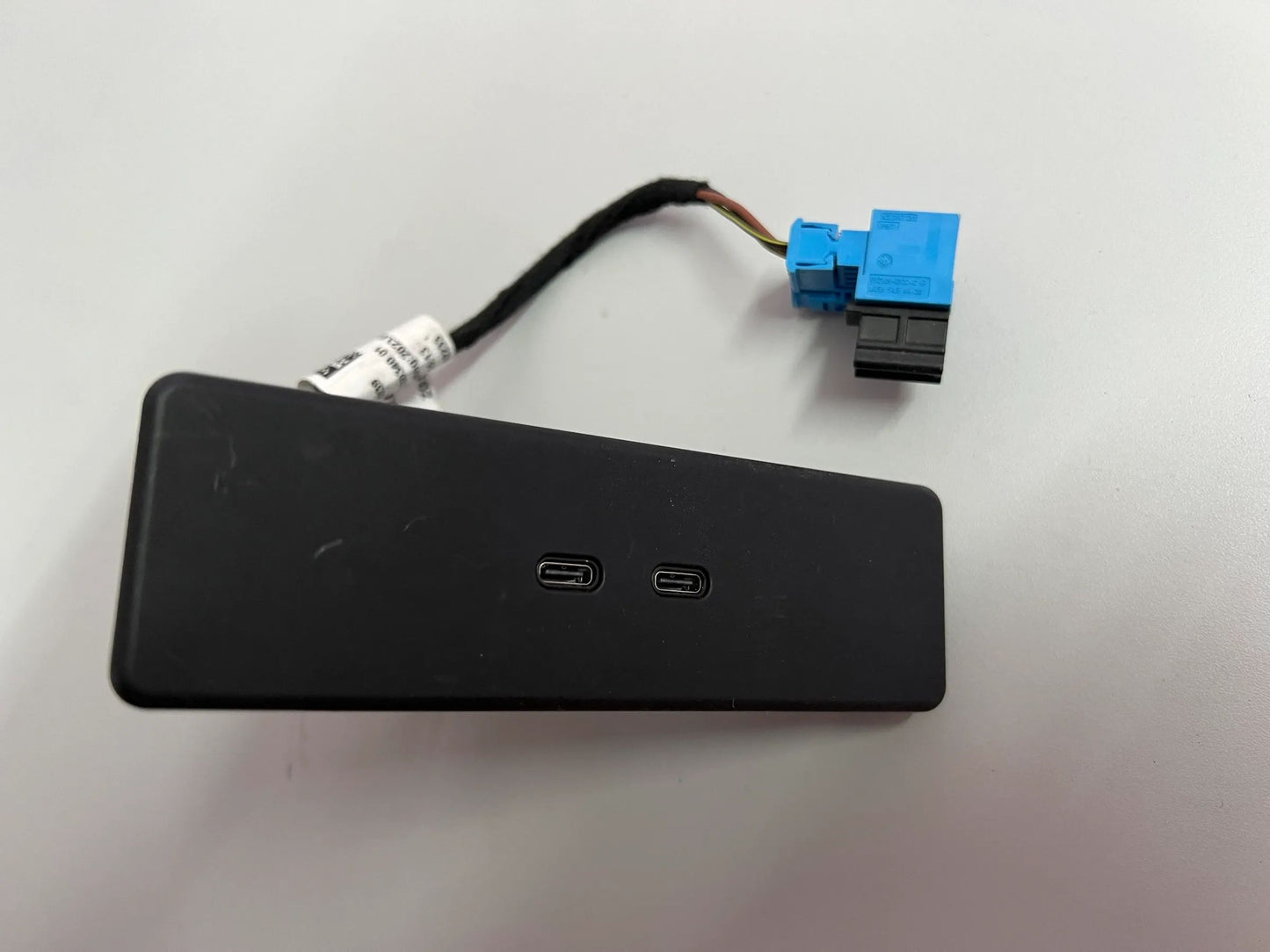 Original Mercedes Benz V-Klasse/Vito W447/W448 USB-C TYPE C Stecker AA4486830600