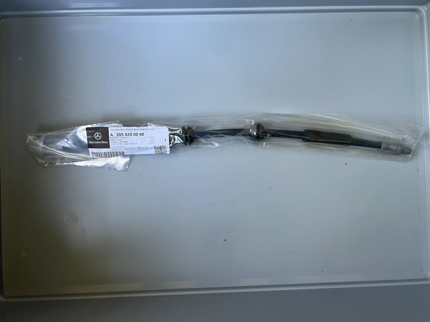 Original Mercedes-Benz Bremsschlauch Vorne links A2054200048 NEU