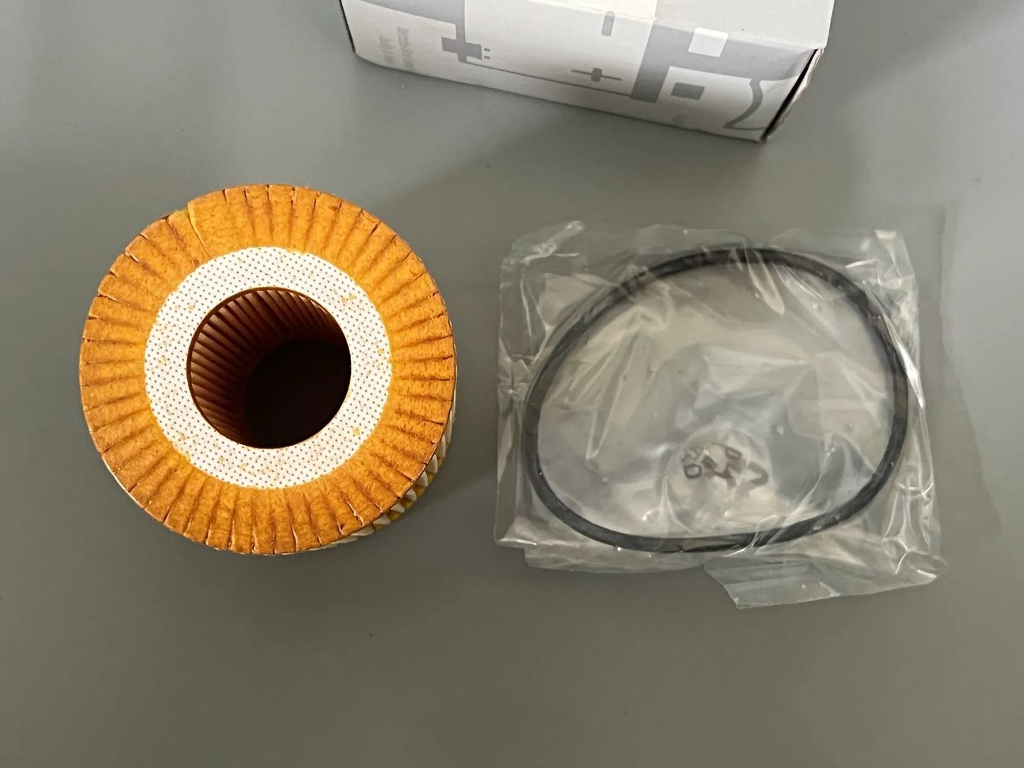 Original Mercedes-Benz Ölfilter A6421800009 NEU