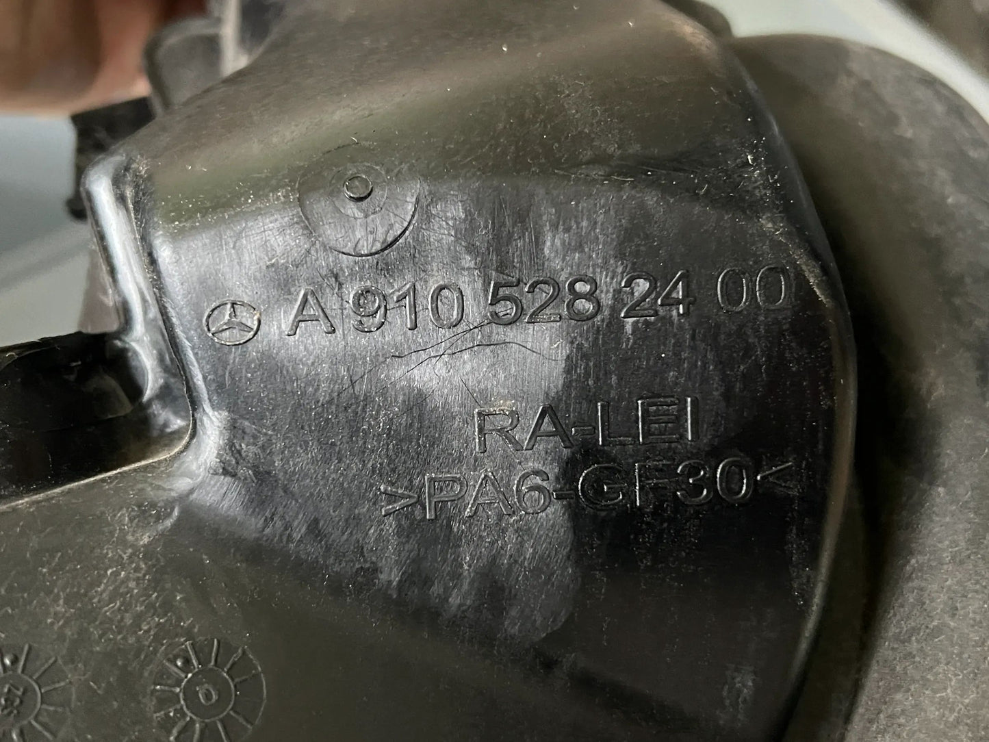 Original Mercedes-Benz Sprinter Reinluftleitung A9105283800