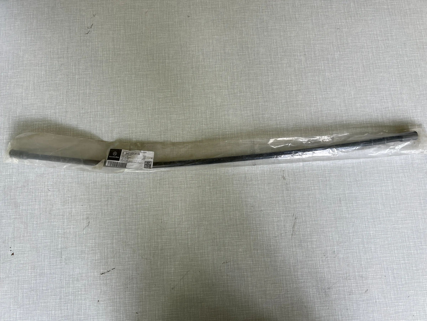 Original Mercedes-Benz Führungsrohr A5410181416 NEU