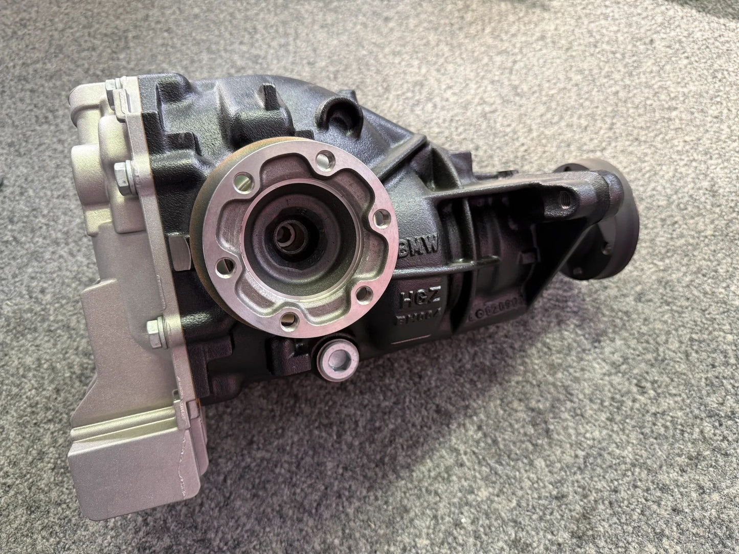 ORIGINAL BMW Hinterachsgetriebe 7516880 33107516880 NEU