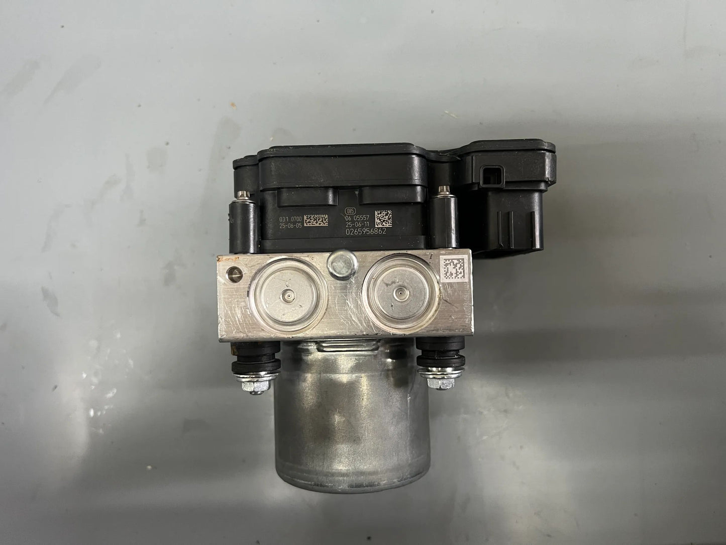 Original Mercedes-Benz Steuergerät ESP HD Hybrid A2439004501 NEU