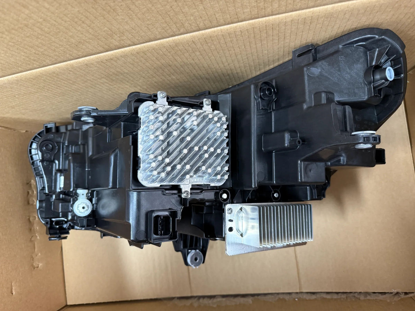 Original BMW X1 U11 LED-Scheinwerfer Rechts mit Steuergerät 5A9A242 NEU