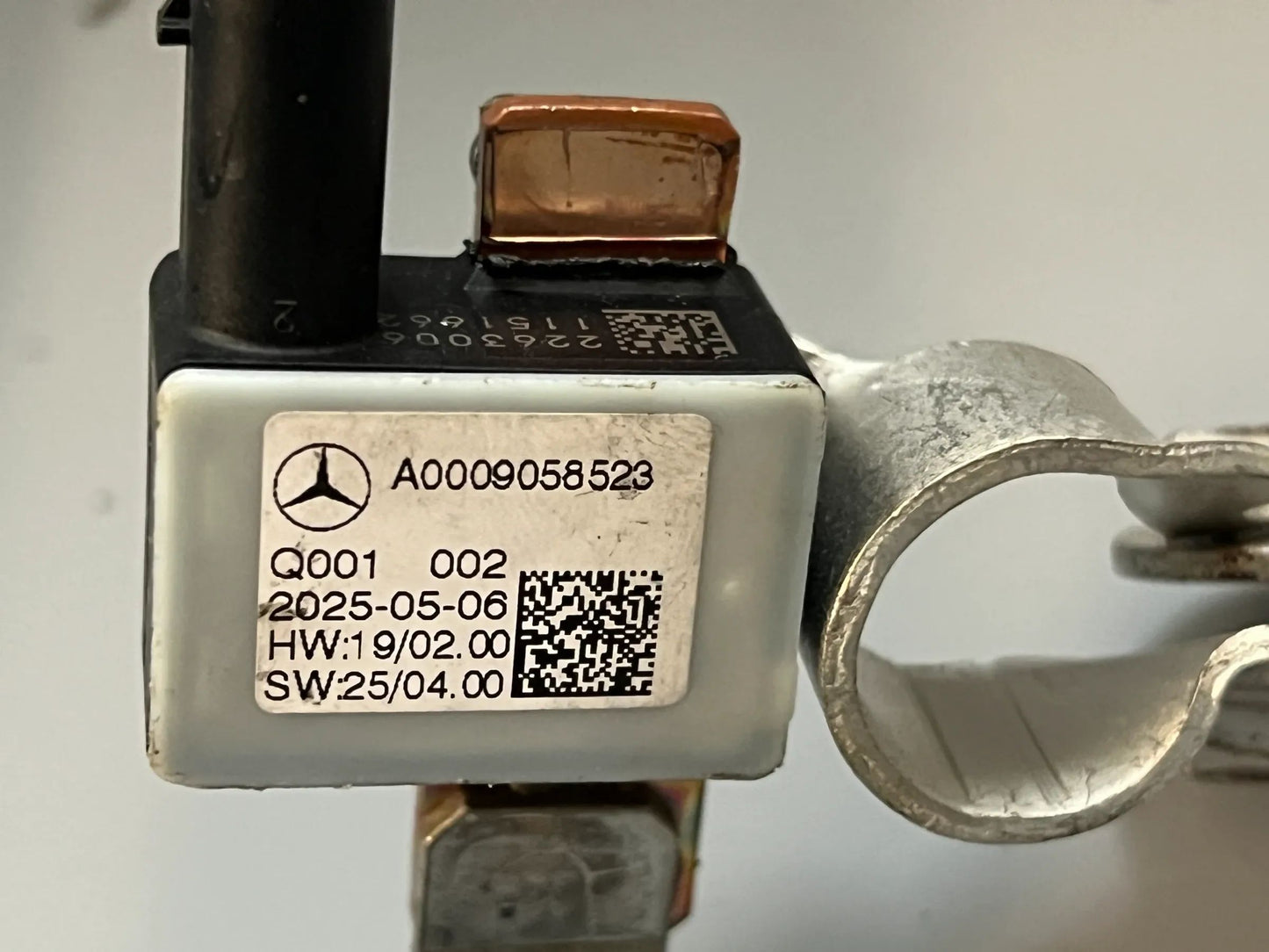 Original Mercedes-Benz Batteriesensor A0009058523 NEU
