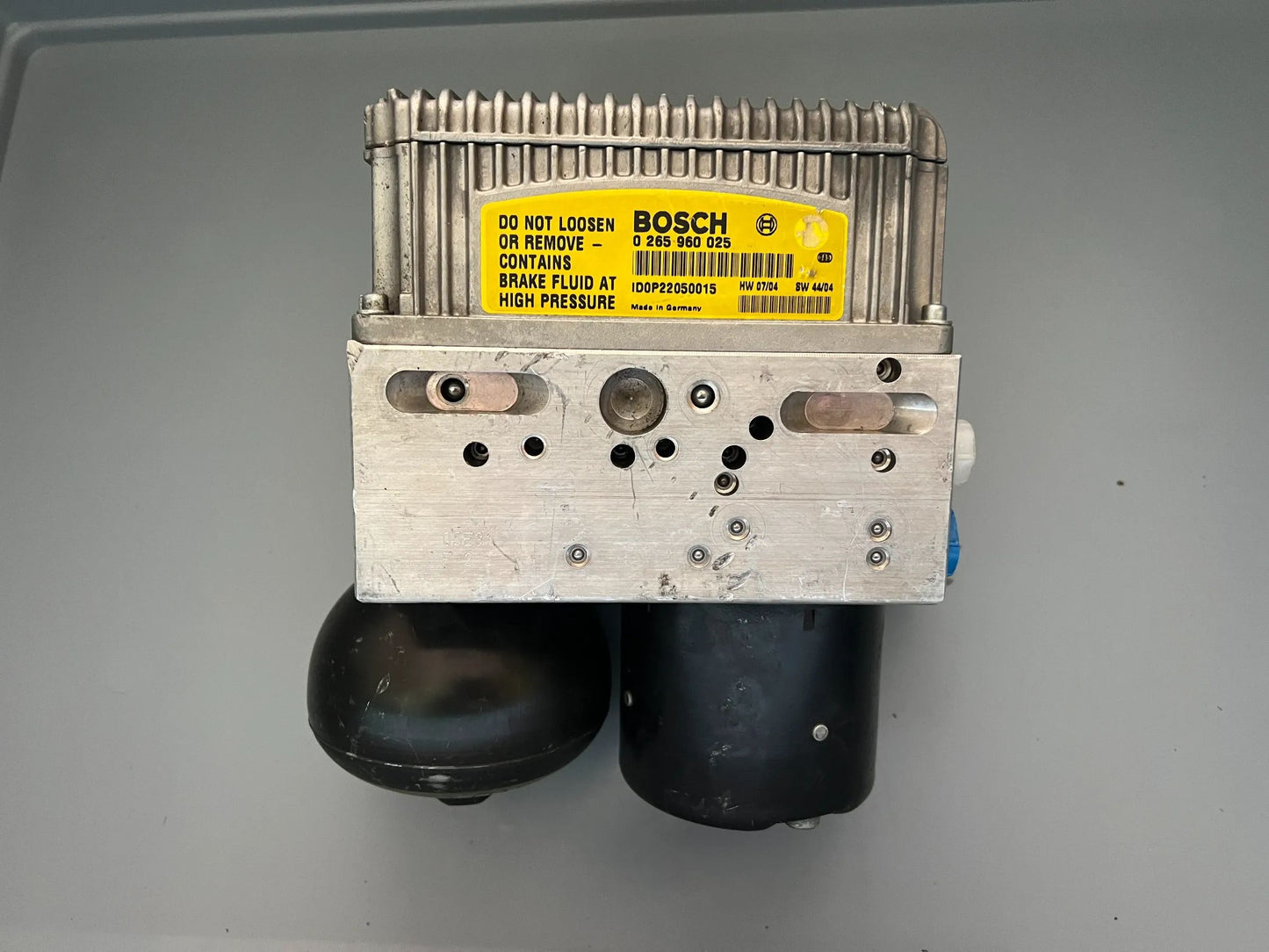 Original Mercedes-Benz Hydraulikblock A0004301394 NEU
