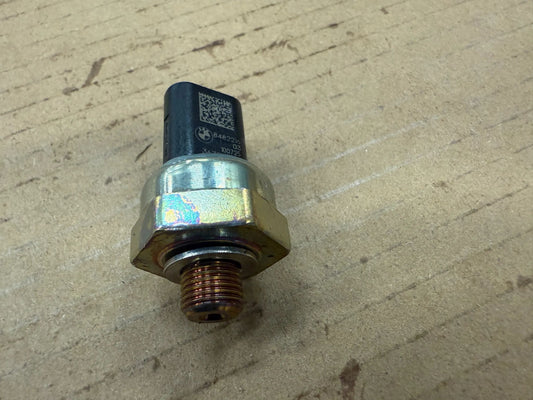 Original BMW Öldrucksensor 8482216 12618482216 NEU