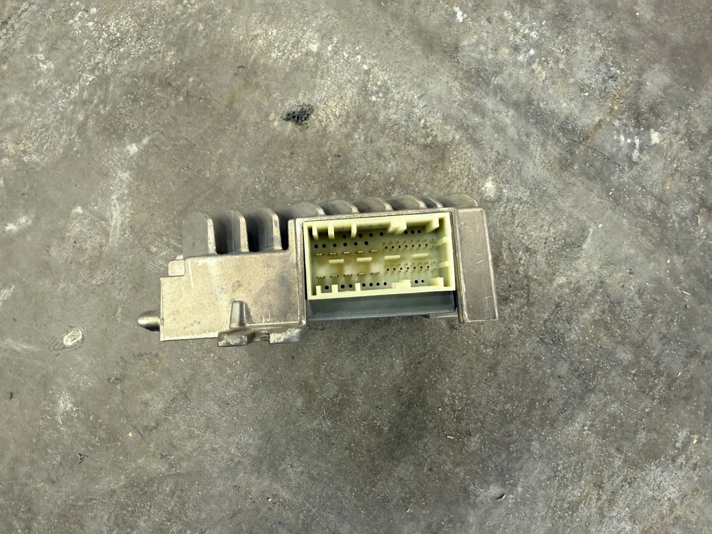 Original BMW HARMAN Verstärker Booster ALEV3 AGA 5A3F6D3 NEU