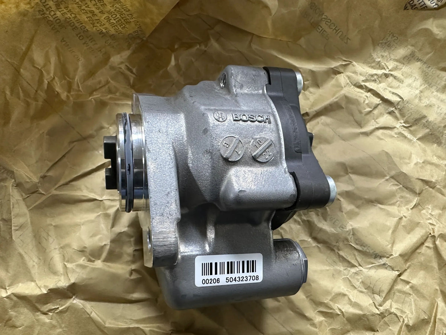Original IVECO Ölpumpe Servolenkung 504323708 NEU
