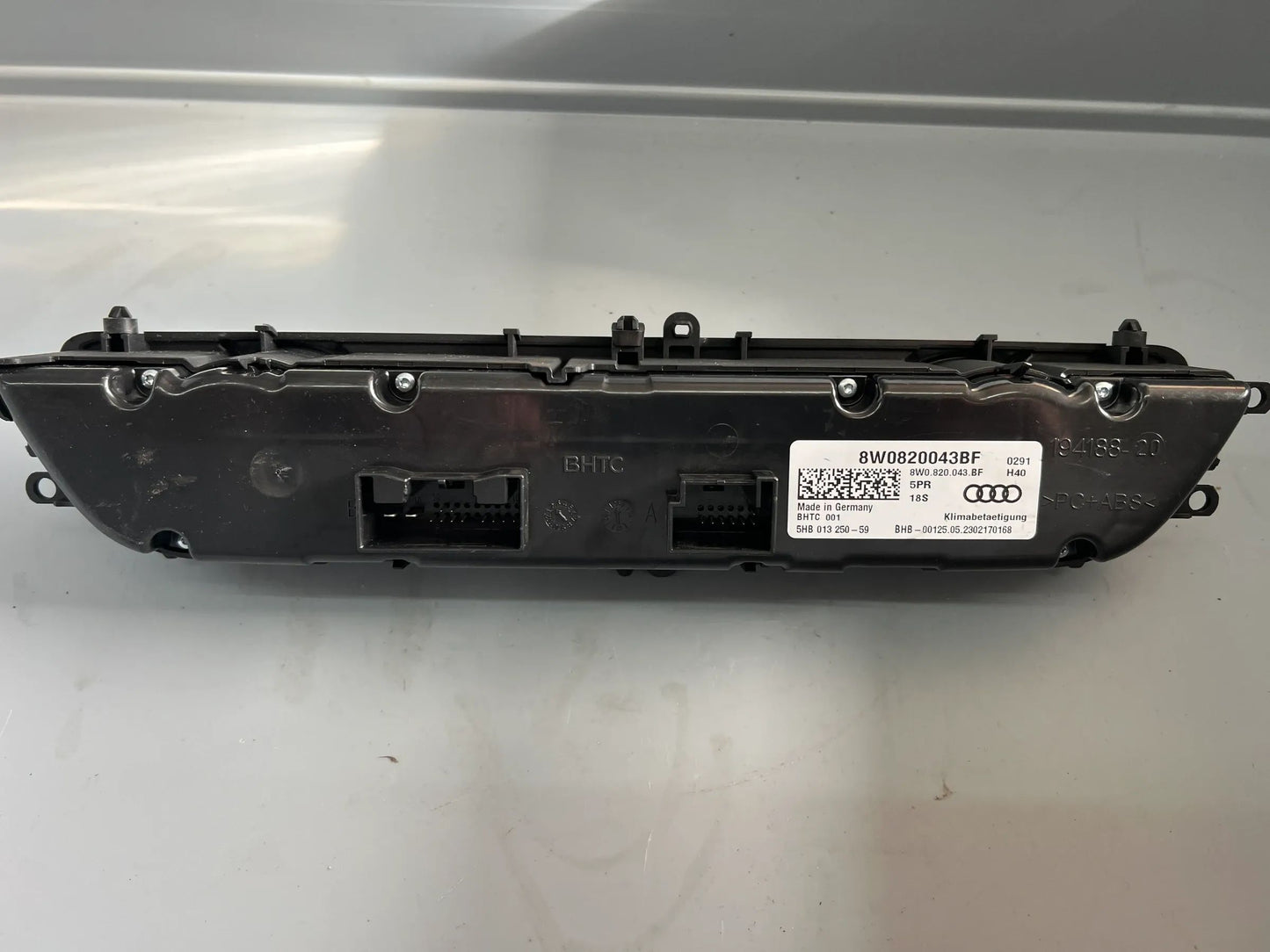 Original Audi A4/A5 Steuergerät Climatronic 8W0820043BF NEU