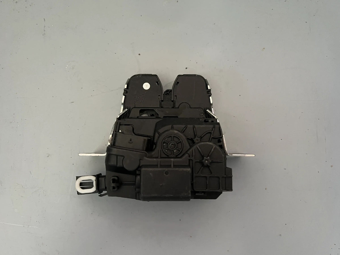 Original Mercedes-Benz W174/178/236 Schloss Heck A0997502200 NEU