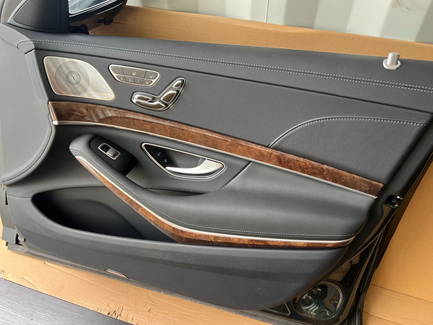 Original Mercedes-Benz S-KLASSE W222 TÜR VORNE RECHTS 9183 MAGNETITSCHWARZ NEU