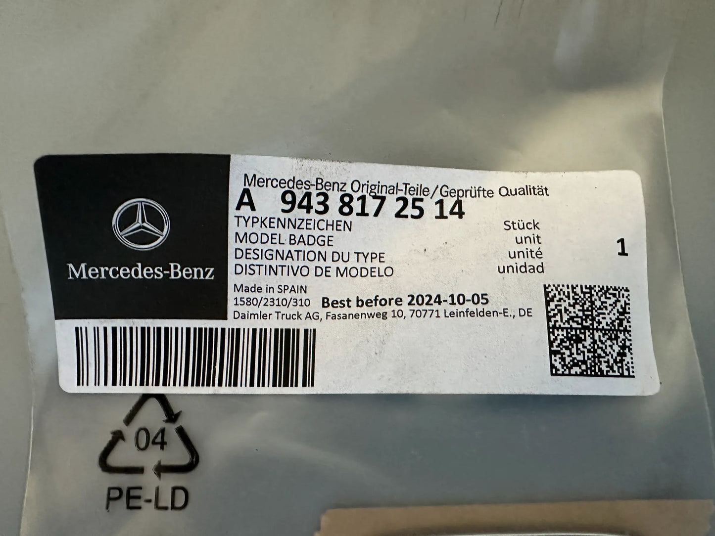 Original Mercedes Benz 3 Abzeichen Logo Emblem LKW A9438172514 NEU
