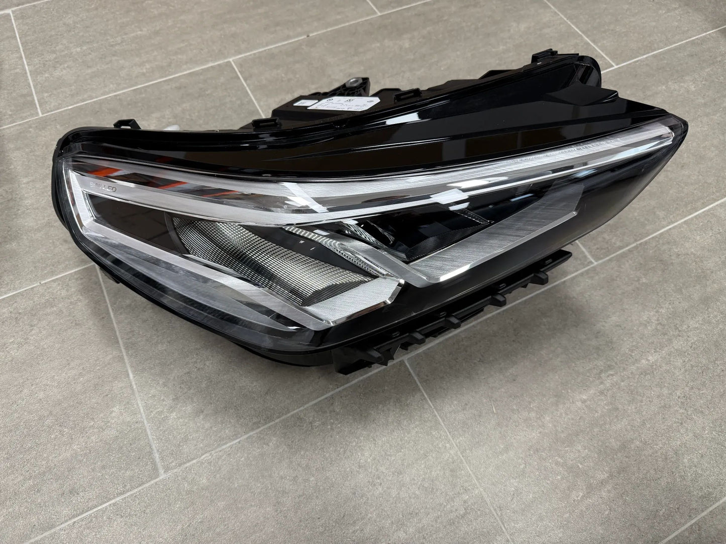 Original BMW X1 U11 LED-Scheinwerfer Rechts 5A9A222 NEU