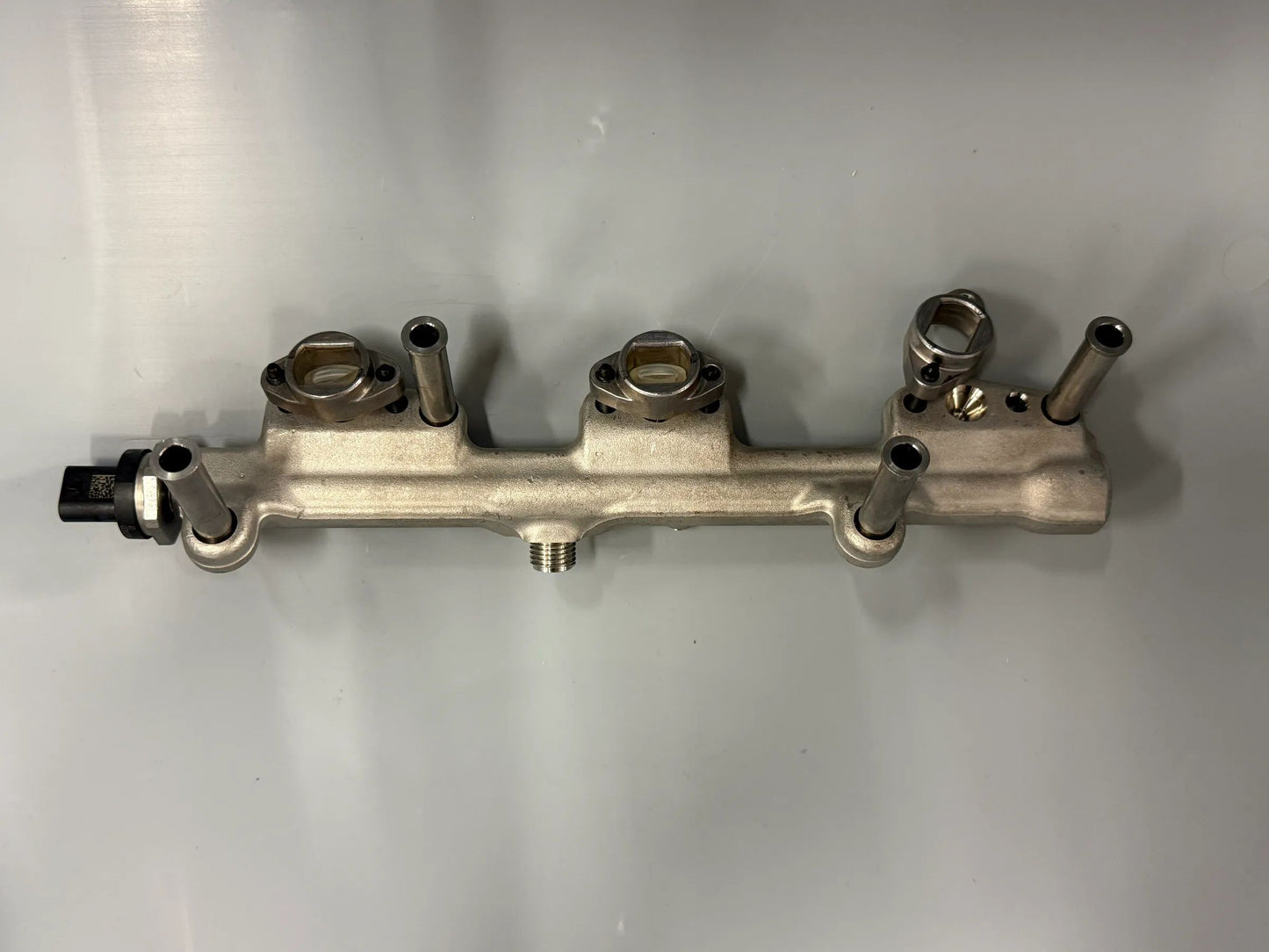 Original BMW Hochdruckrail (1-3) 8665631 13538665631 NEU