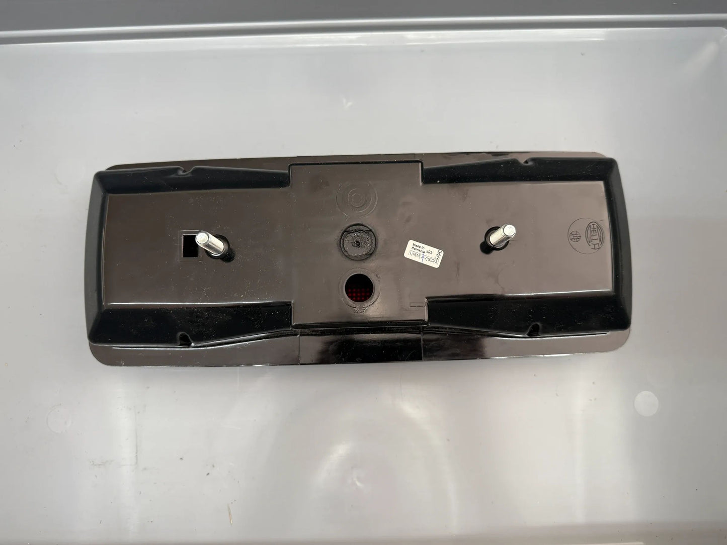 Original Hella Heckleuchte Rechts 2SK 003 567-321 NEU
