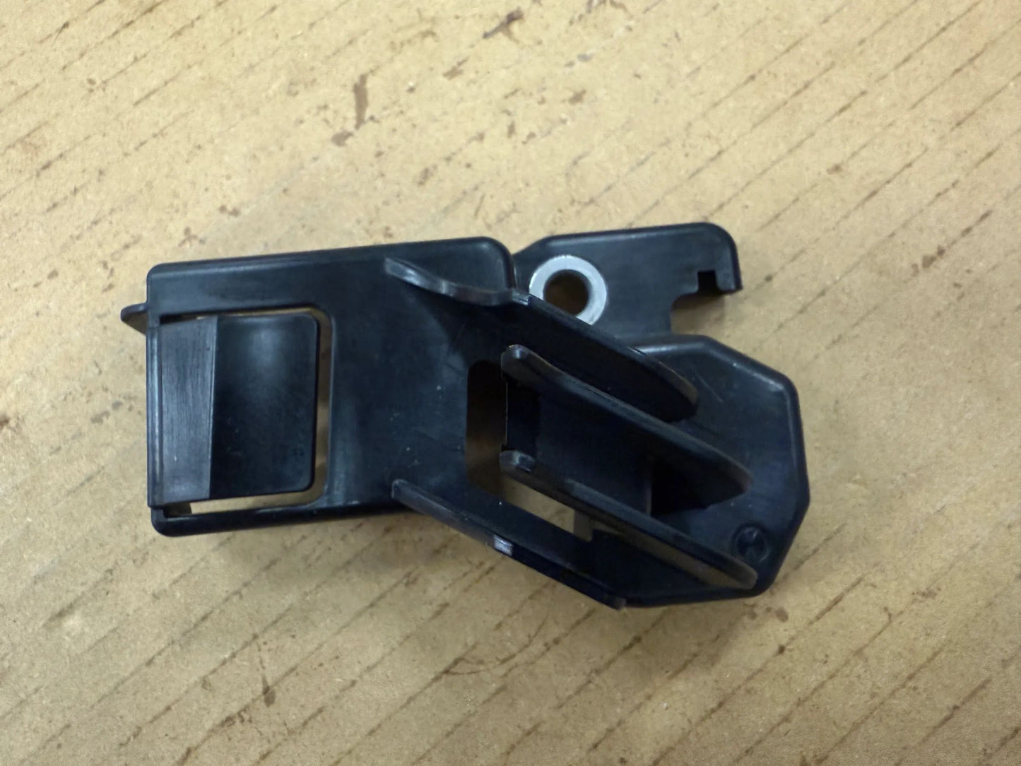 Original BMW Halter Absperrventil 8740695 11518740695 NEU