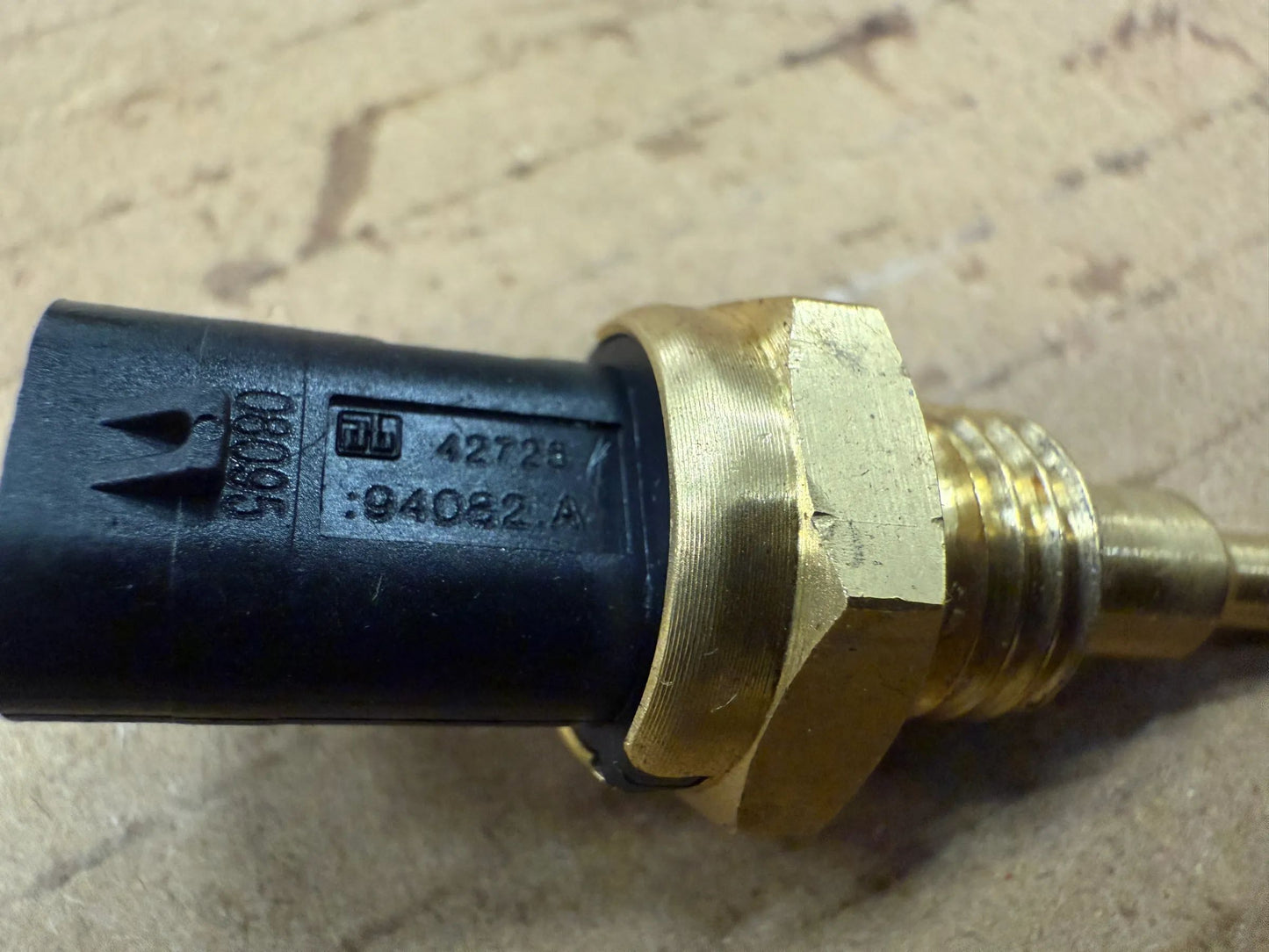 Original BMW Temperatursensor Kühlmittel / Öl 7580635 13627580635 NEU