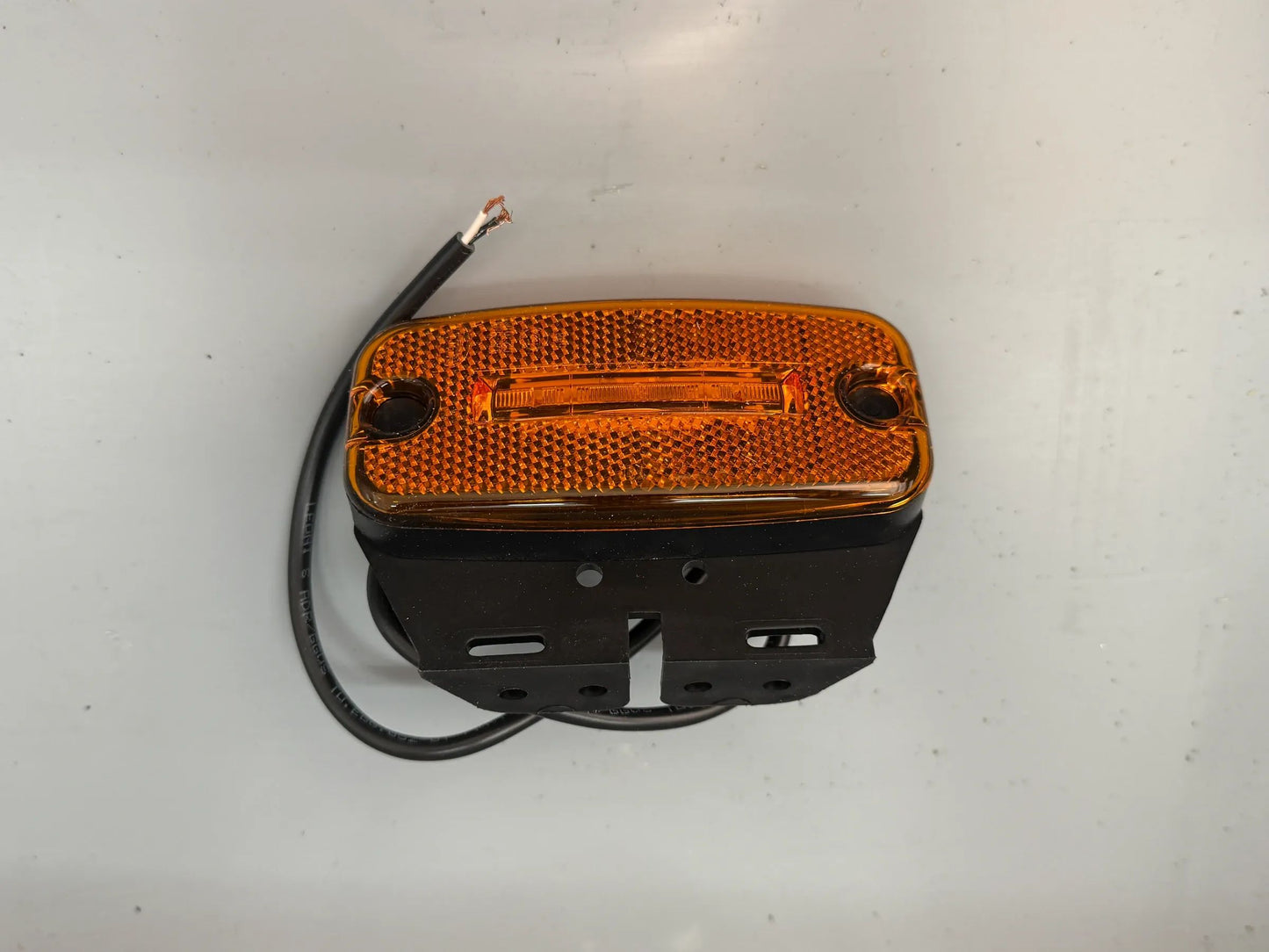 Original Hella Seitenmarkierungsleuchte 2PS 345 600-071 NEU