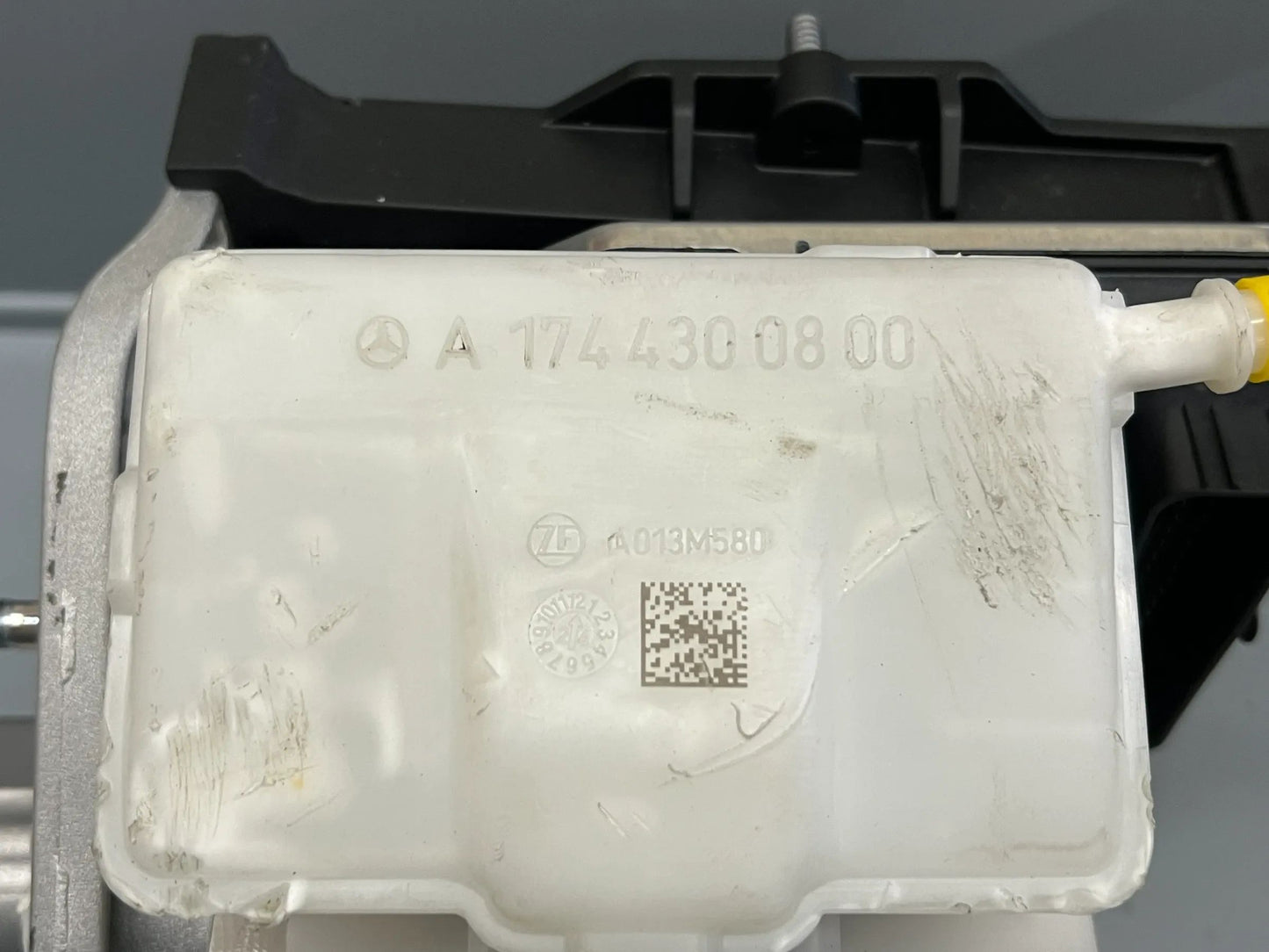 Original Mercedes Benz Elektromechanische Servolenkung A1749002905 NEU