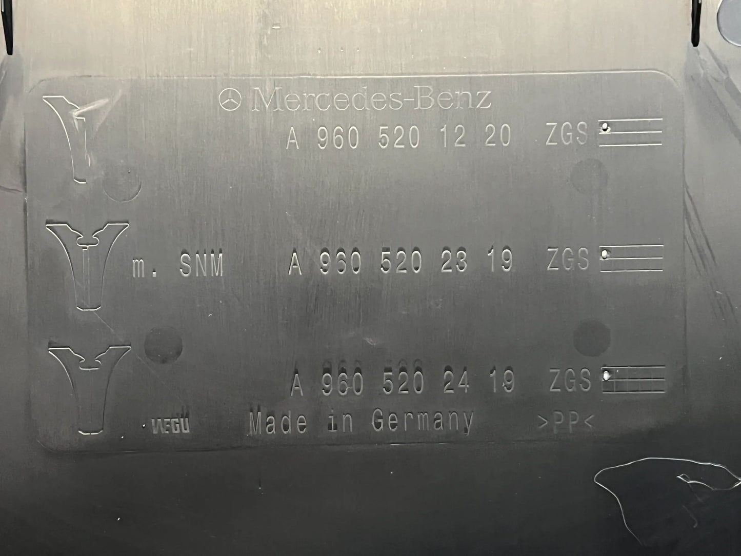 Original Mercedes-Benz Kotflügel A9605202319 NEU