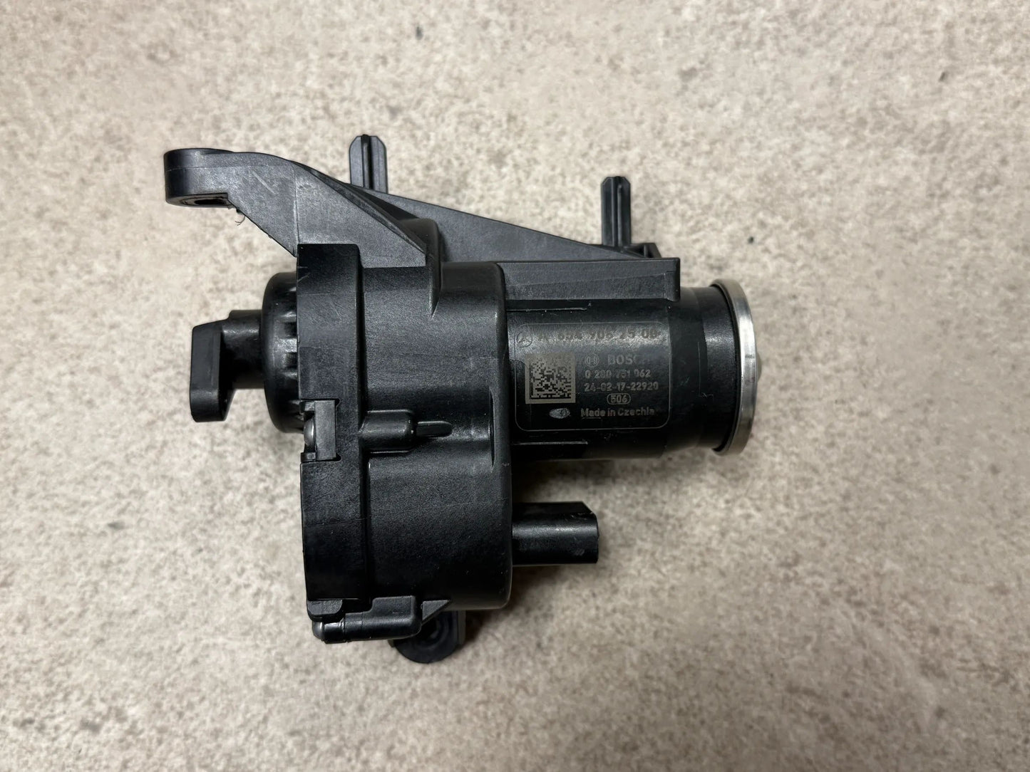 Mercedes Benz OM 654/656 Stellmotor der Ansaugbrücke A6549062500 NEU