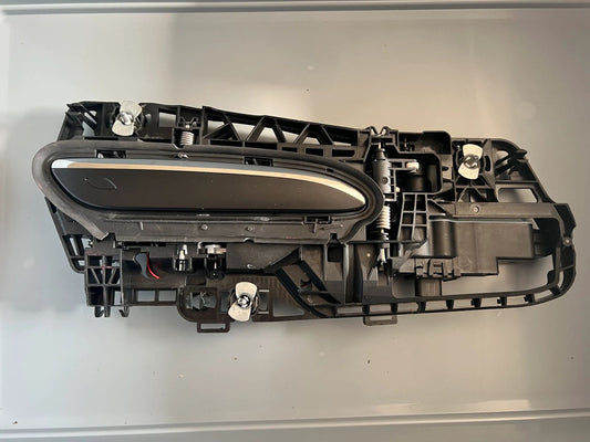 Original Mercedes-Benz CLA W174/178 Türgriff Rechts A0997605407 NEU