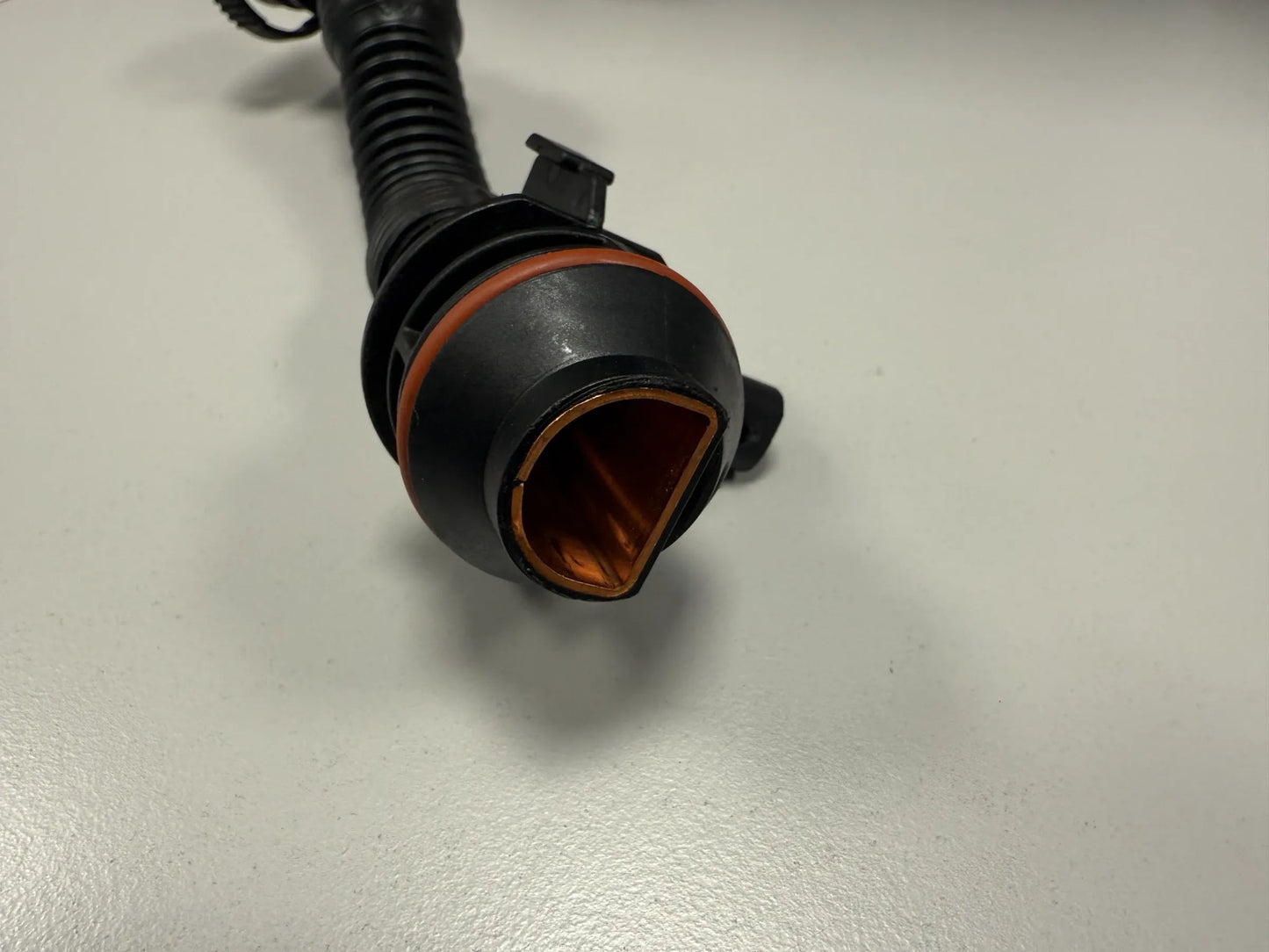 Original Mercedes Benz Entlüftungsschlauch A6540100012 NEU