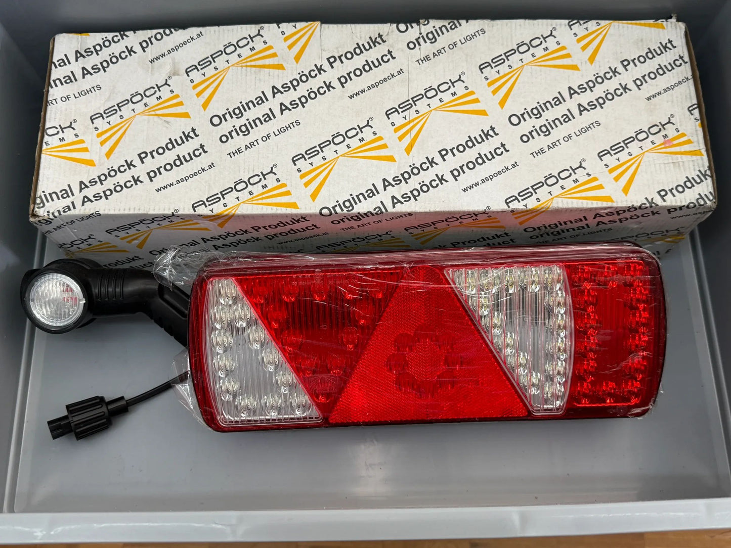 Original Proplast LED Heckleuchte ECOLED 24 Volt mit Umrissleuchte 40290311 NEU