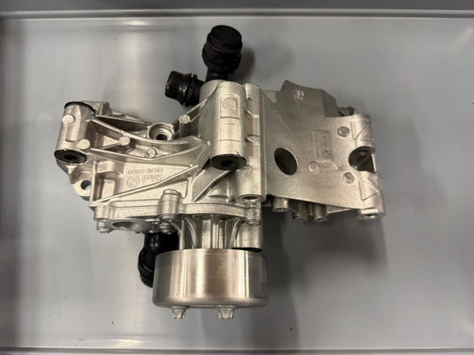 Original BMW Kühlmittelpumpe mit Träger 5A6FA41 11515A6FA41 NEU