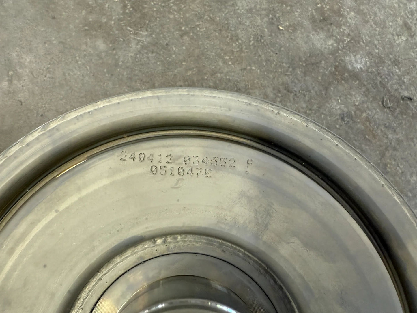 Original BMW Schwingungsdämpfer 9489889 NEU