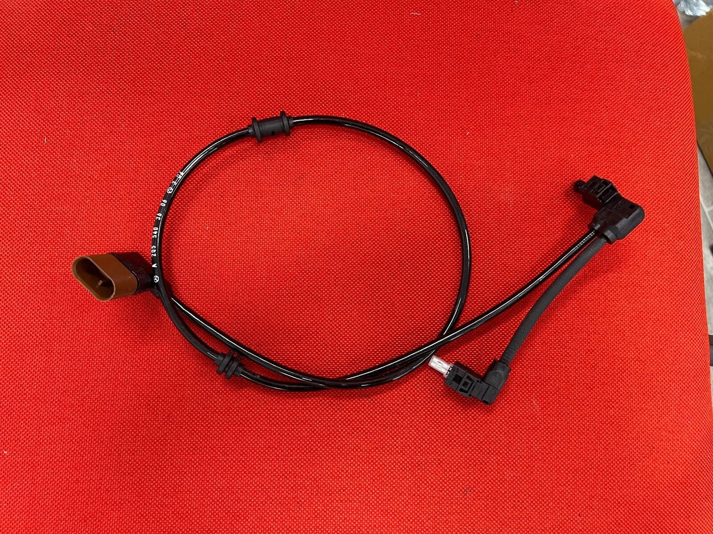 ORIGINAL Mercedes Benz W205 Kabel Dämpfer Vorderachse A2055403606 NEU