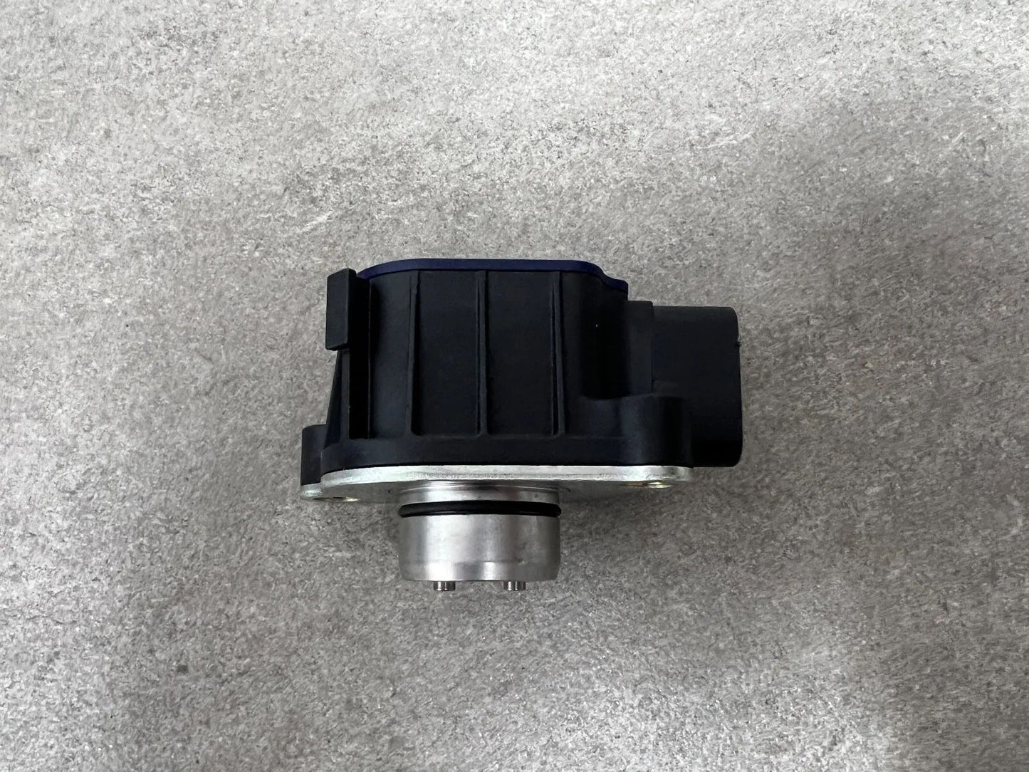 Mercedes Benz W222 S-Klasse Ventil Unterdruckventil Hubmagnet A1779821700 NEU