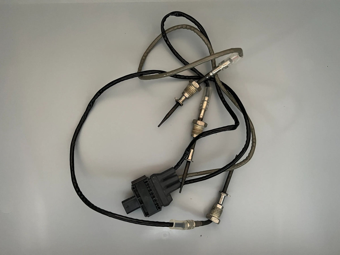 Original Mercedes-Benz Temperatursensor A0009050618 NEU