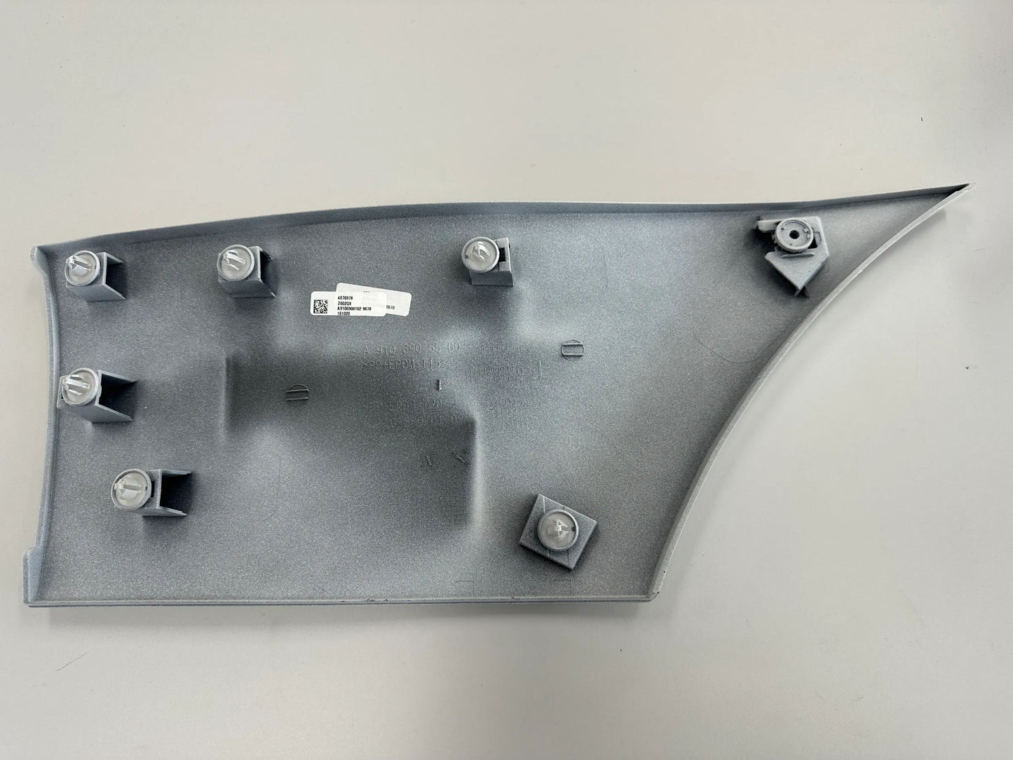 Mercedes Benz Sprinter W910 Hinten links Schutzleiste A9106905500 NEU