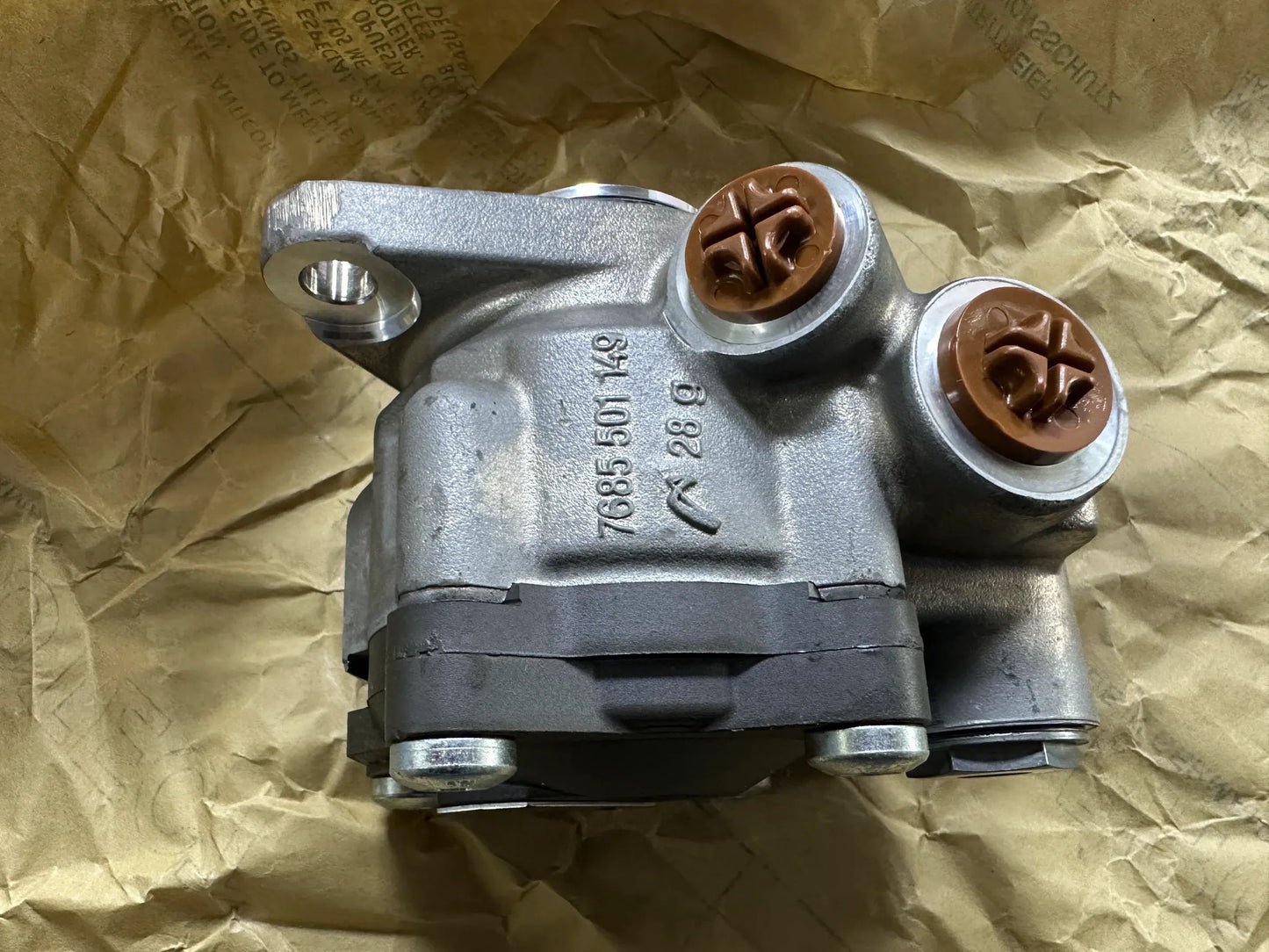 Original IVECO Ölpumpe Servolenkung 504323708 NEU