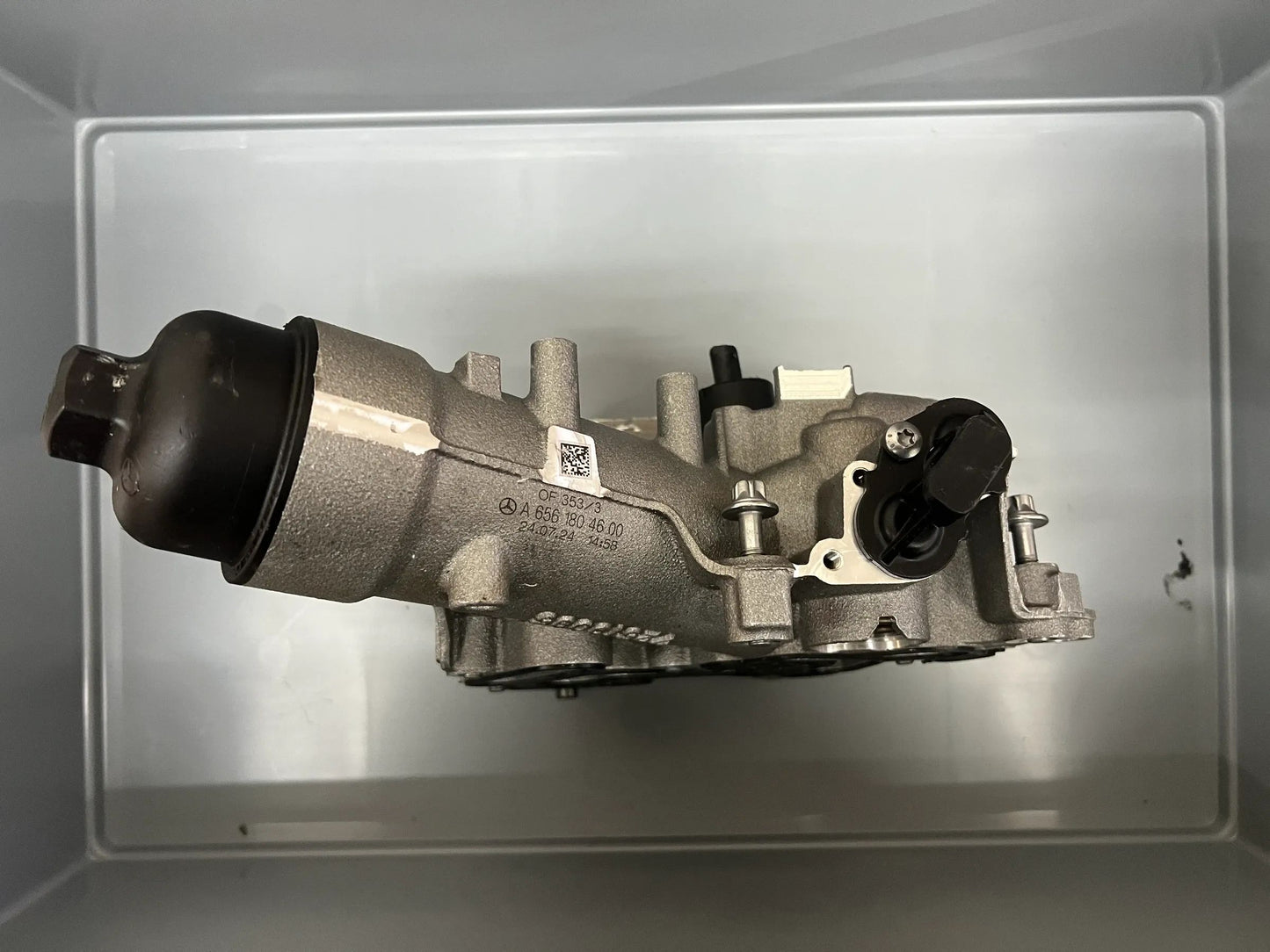 Original Mercedes Benz Ölkühler mit Ölfilter A6561804600 NEU